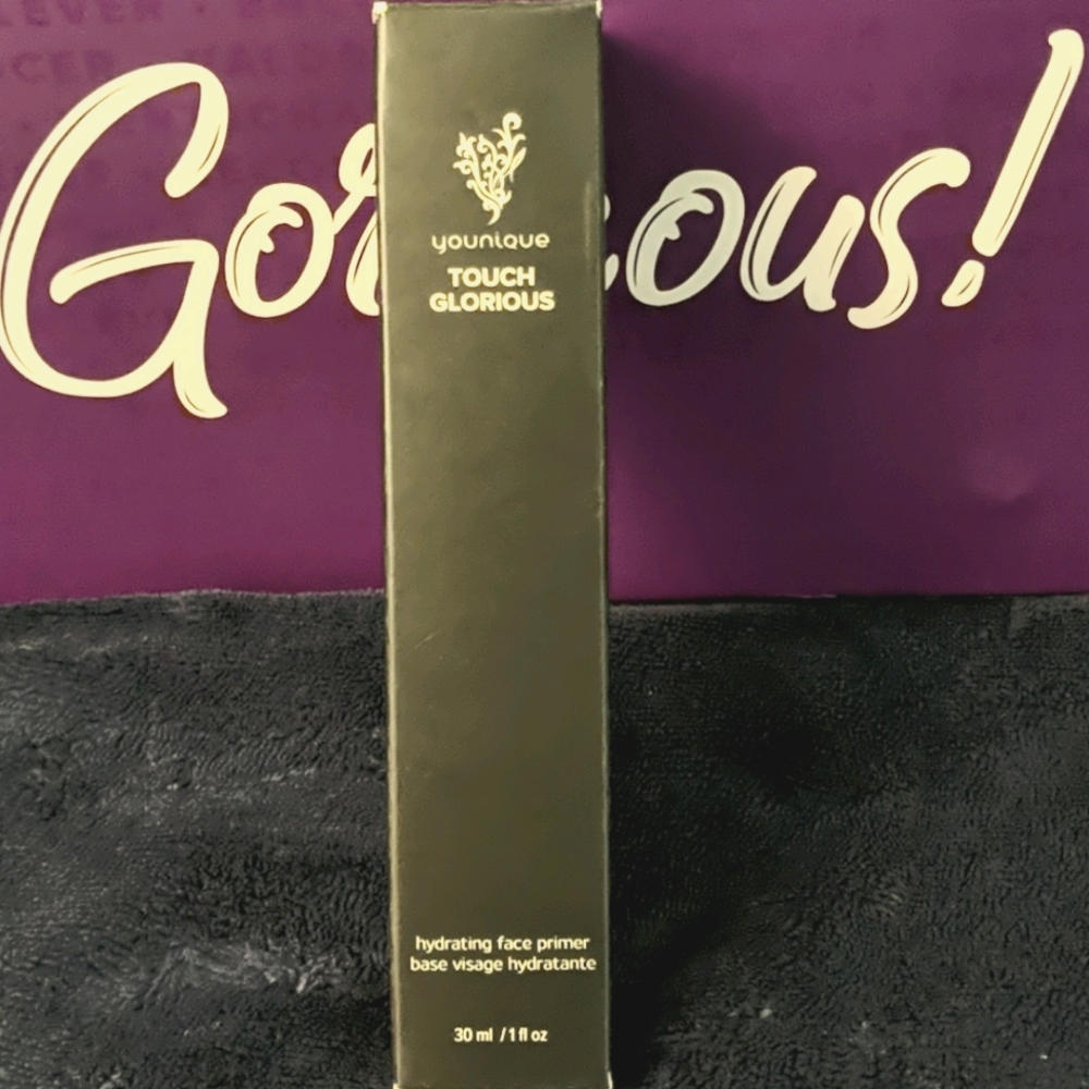 COPY - Younique Touch Glorious hydrating face primer